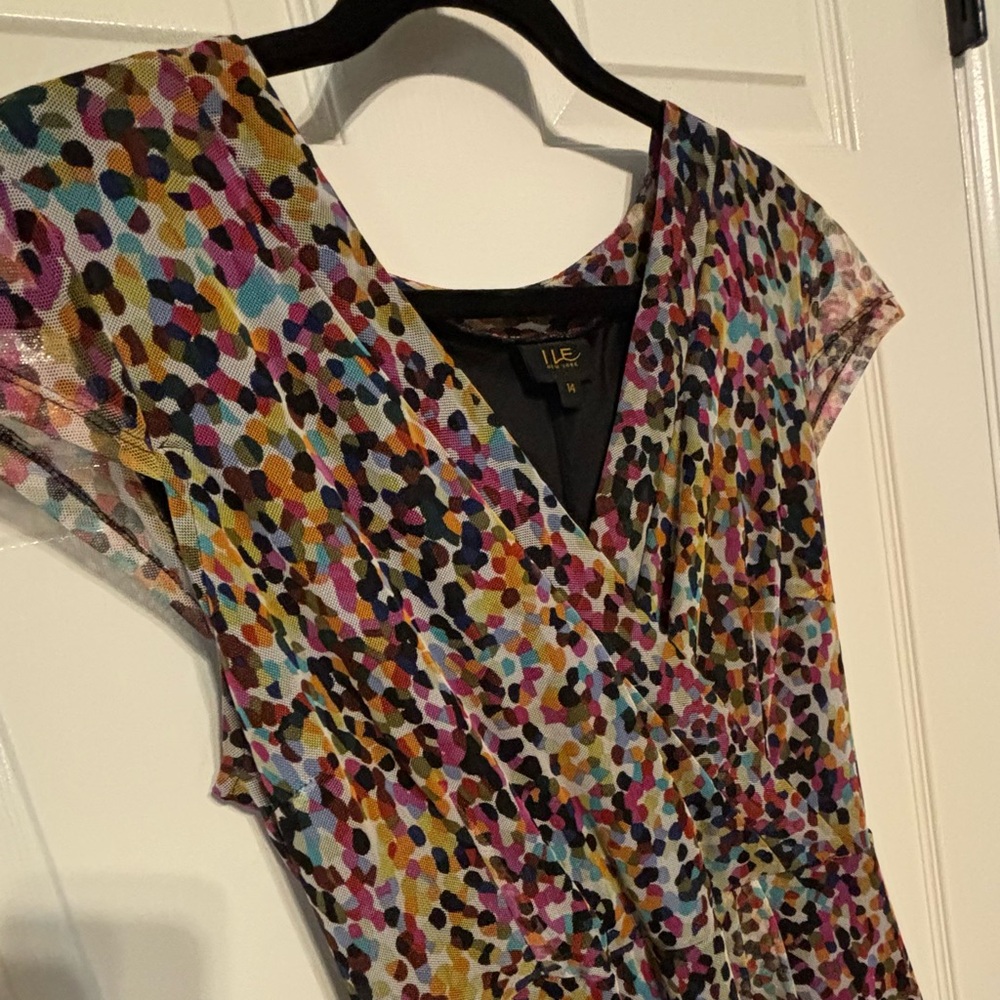 V-neck dress size 14